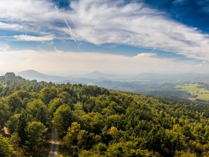 Blick ueber Naturpark Zittauer Gebirge Abbildung Blick ueber Naturpark Zittauer Gebirge