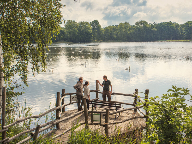 Wanderer mit Ranger Abbildung Wanderer mit Ranger